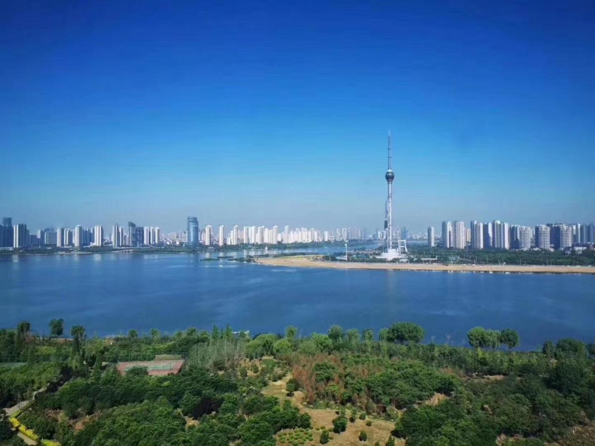 Howard Johnson Xiangyu Plaza Linyi Linyi  Exterior photo