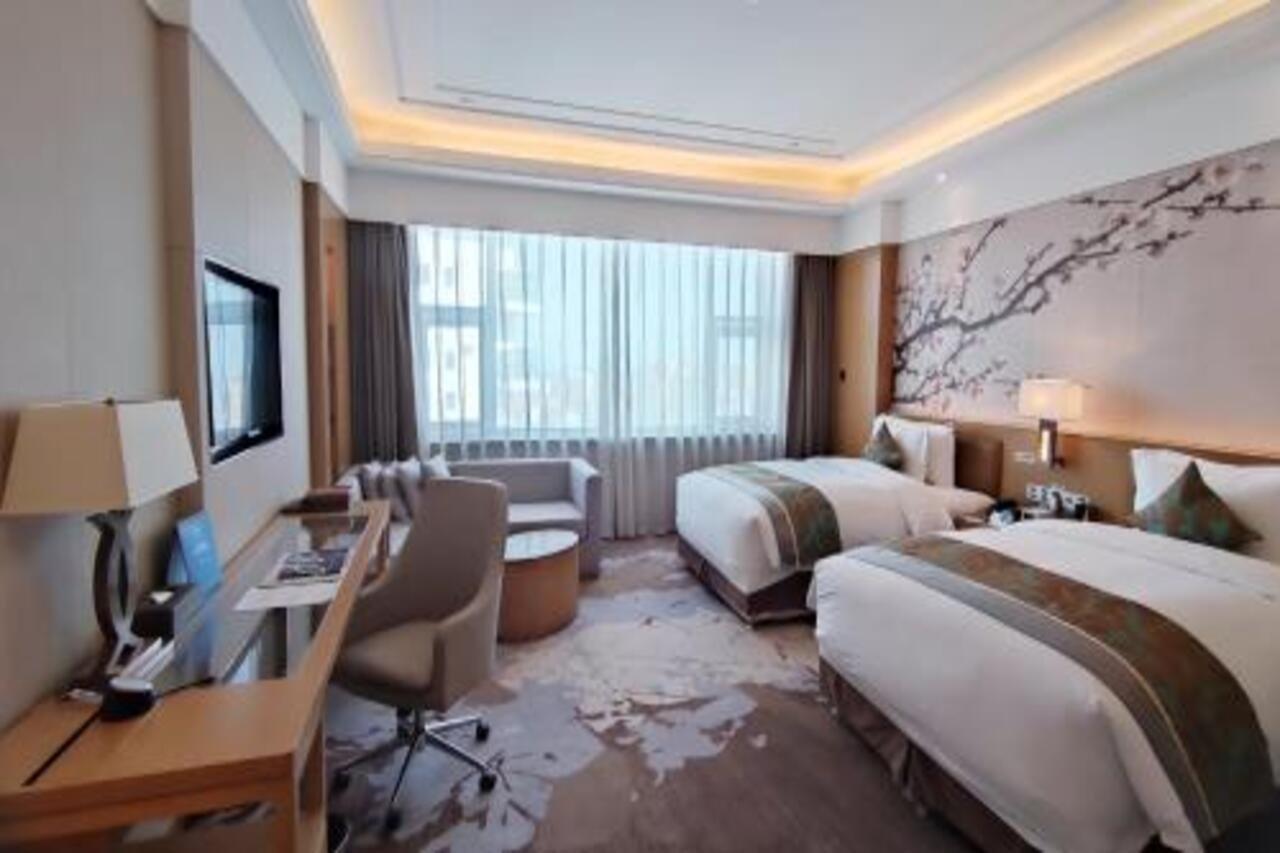 Howard Johnson Xiangyu Plaza Linyi Linyi  Exterior photo