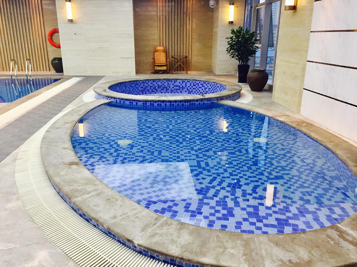 Howard Johnson Xiangyu Plaza Linyi Linyi  Exterior photo