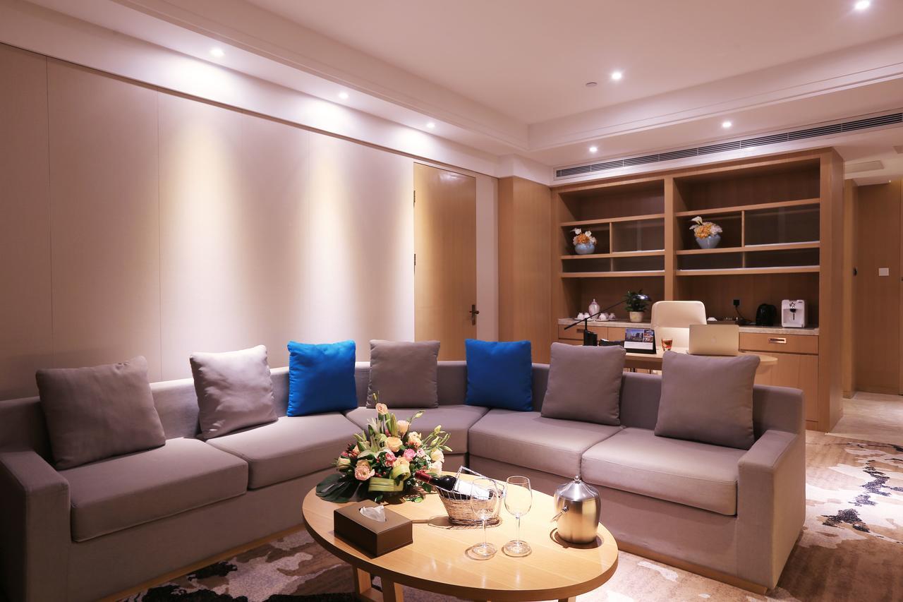Howard Johnson Xiangyu Plaza Linyi Linyi  Exterior photo